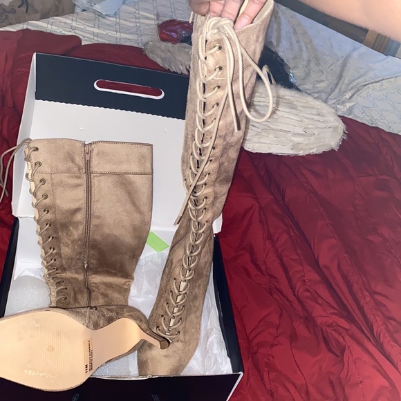 Fashion Nova Heels - Picture 3 of 4